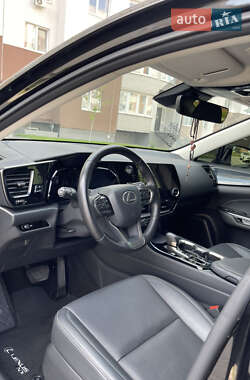Внедорожник / Кроссовер Lexus NX 2022 в 