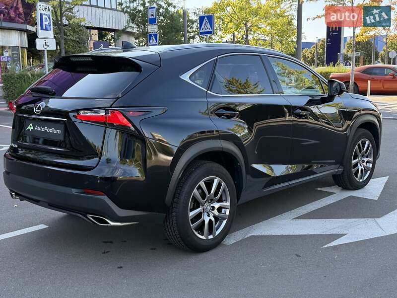 Позашляховик / Кросовер Lexus NX 2015 в Києві