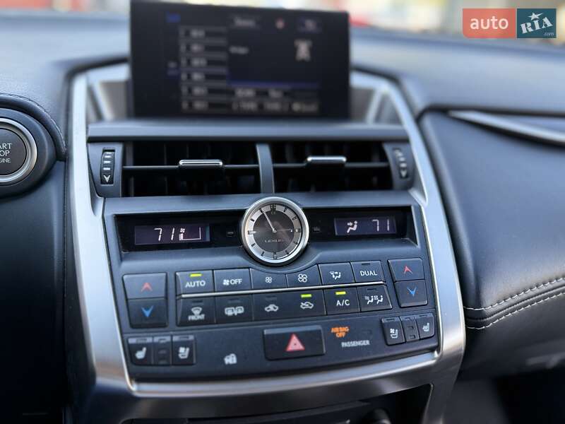 Позашляховик / Кросовер Lexus NX 2015 в Києві