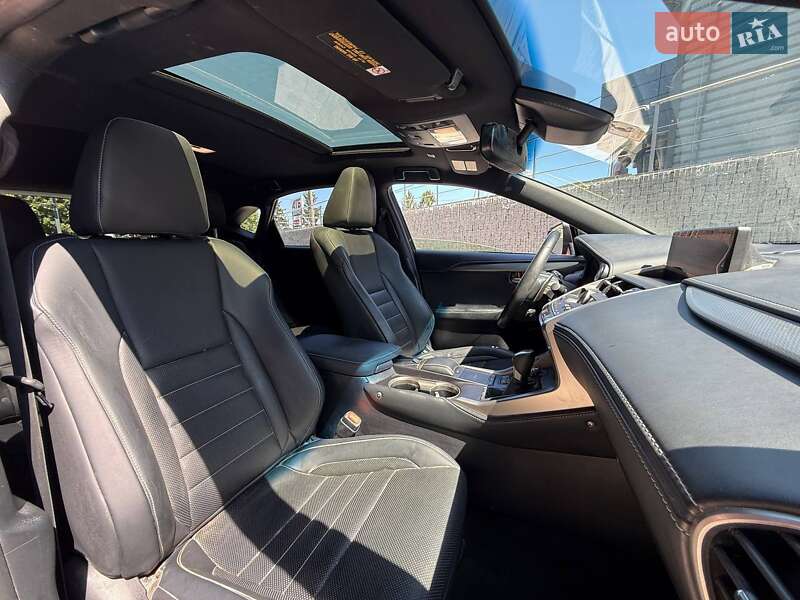 Внедорожник / Кроссовер Lexus NX 2018 в Луцке