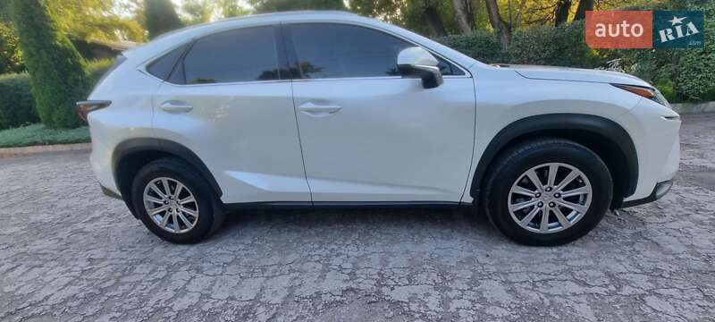 Внедорожник / Кроссовер Lexus NX 2015 в Каменском