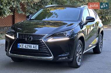 Позашляховик / Кросовер Lexus NX 2019 в 