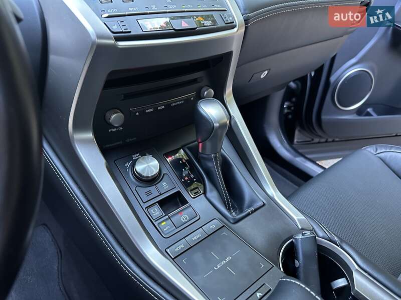 Позашляховик / Кросовер Lexus NX 2019 в Дніпрі