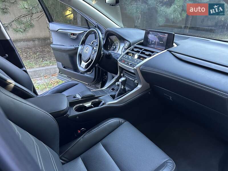 Позашляховик / Кросовер Lexus NX 2019 в Дніпрі