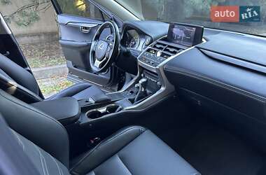 Позашляховик / Кросовер Lexus NX 2019 в 
