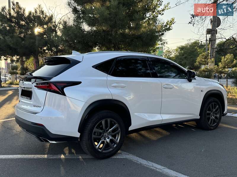 Позашляховик / Кросовер Lexus NX 2015 в Одесі
