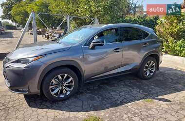 Внедорожник / Кроссовер Lexus NX 2017 в Николаеве