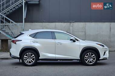 Внедорожник / Кроссовер Lexus NX 2019 в 