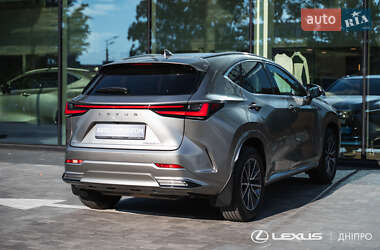 Позашляховик / Кросовер Lexus NX 2023 в 
