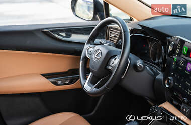 Позашляховик / Кросовер Lexus NX 2023 в 