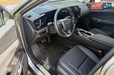 Позашляховик / Кросовер Lexus NX 2022 в 