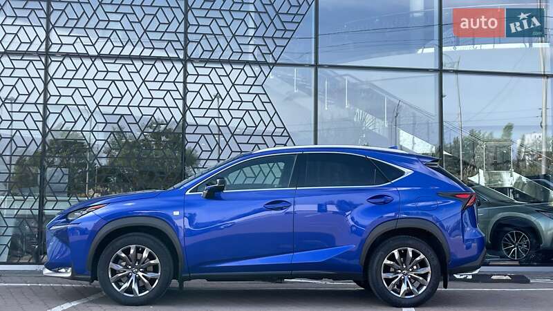 Позашляховик / Кросовер Lexus NX 2016 в Києві