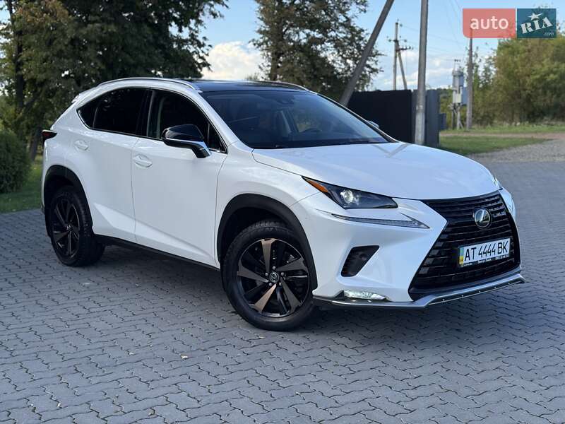 Позашляховик / Кросовер Lexus NX 2020 в Івано-Франківську