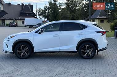 Внедорожник / Кроссовер Lexus NX 2020 в 
