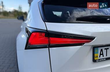 Внедорожник / Кроссовер Lexus NX 2020 в 
