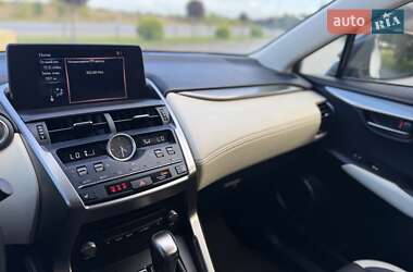 Внедорожник / Кроссовер Lexus NX 2020 в 