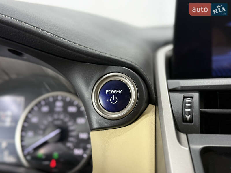 Внедорожник / Кроссовер Lexus NX 2020 в Одессе