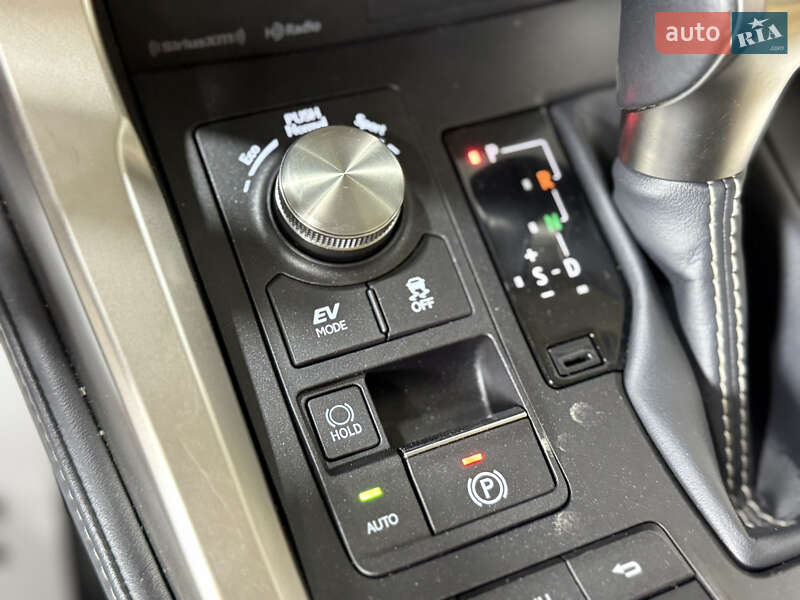 Внедорожник / Кроссовер Lexus NX 2020 в Одессе