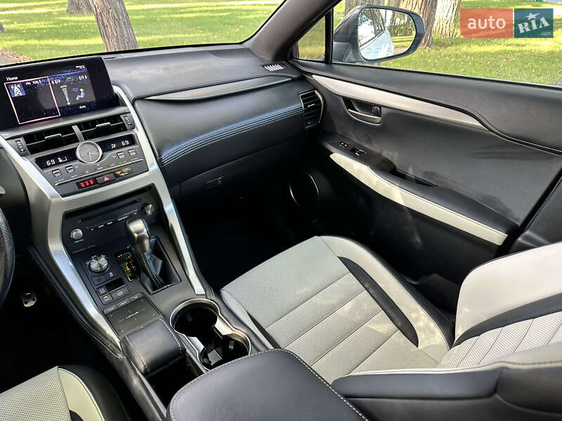 Внедорожник / Кроссовер Lexus NX 2021 в Киеве