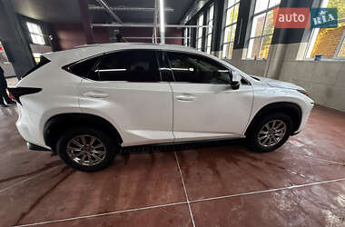 Внедорожник / Кроссовер Lexus NX 2018 в 