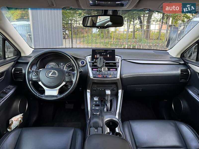 Внедорожник / Кроссовер Lexus NX 2014 в Хмельницком