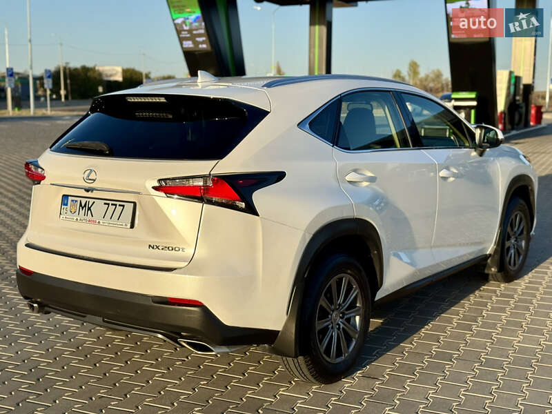 Позашляховик / Кросовер Lexus NX 2015 в Миколаєві