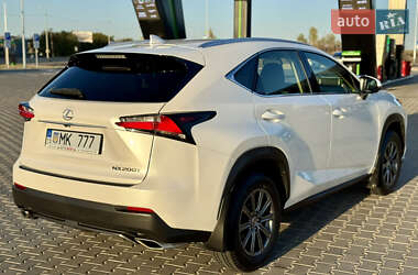 Позашляховик / Кросовер Lexus NX 2015 в 