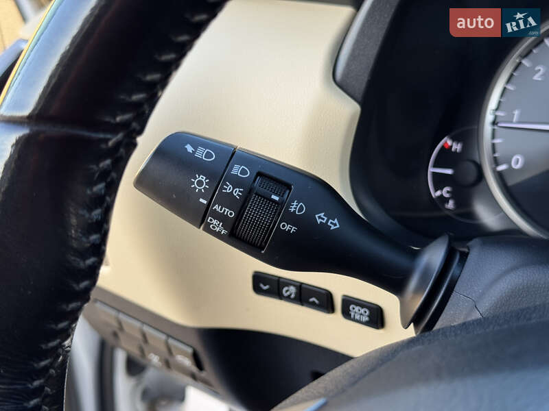 Позашляховик / Кросовер Lexus NX 2015 в Миколаєві