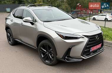 Lexus NX 2024