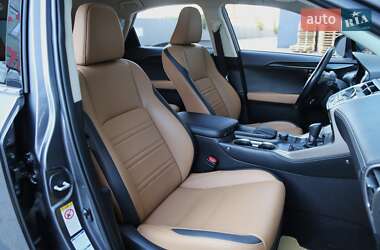 Позашляховик / Кросовер Lexus NX 2017 в 