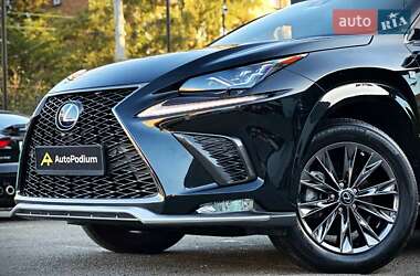 Внедорожник / Кроссовер Lexus NX 2020 в 
