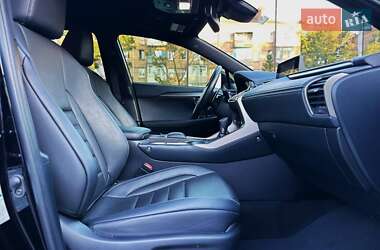 Внедорожник / Кроссовер Lexus NX 2020 в 