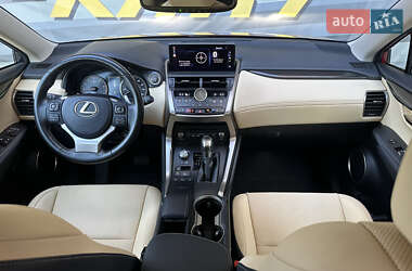 Позашляховик / Кросовер Lexus NX 2019 в 