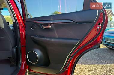 Позашляховик / Кросовер Lexus NX 2021 в 