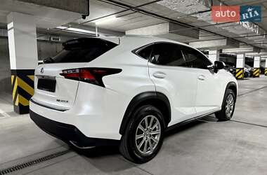 Позашляховик / Кросовер Lexus NX 2015 в 
