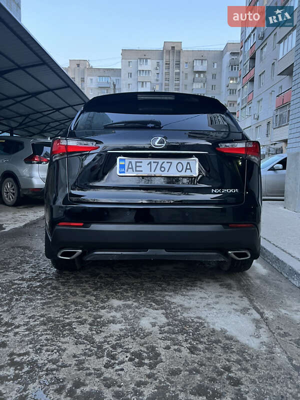 Позашляховик / Кросовер Lexus NX 2015 в Новомосковську