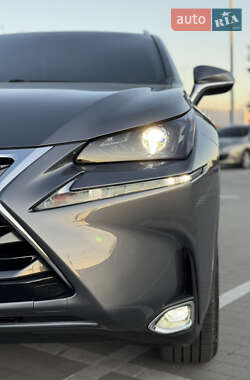 Внедорожник / Кроссовер Lexus NX 2016 в 