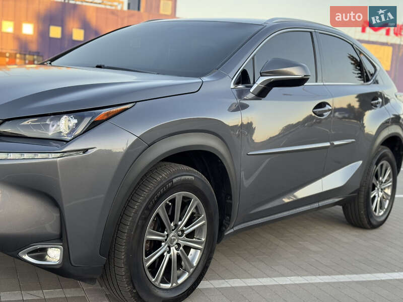 Внедорожник / Кроссовер Lexus NX 2016 в Виннице