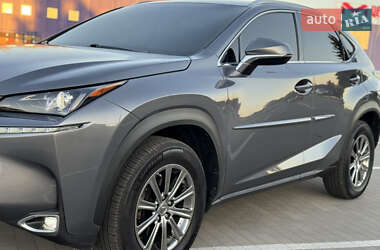 Внедорожник / Кроссовер Lexus NX 2016 в 