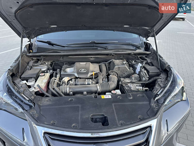Внедорожник / Кроссовер Lexus NX 2016 в Виннице
