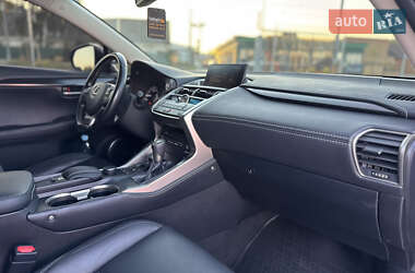 Внедорожник / Кроссовер Lexus NX 2016 в 