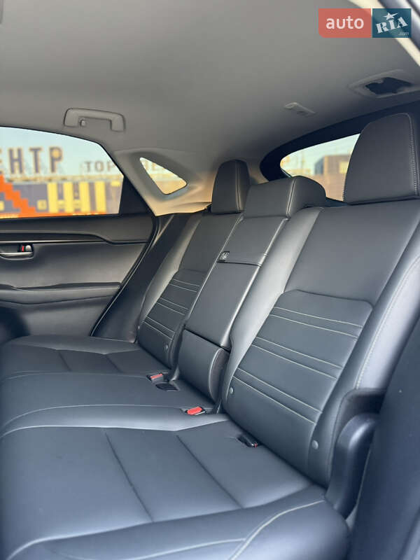 Внедорожник / Кроссовер Lexus NX 2016 в Виннице