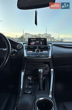 Внедорожник / Кроссовер Lexus NX 2016 в 