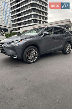 Позашляховик / Кросовер Lexus NX 2015 в 