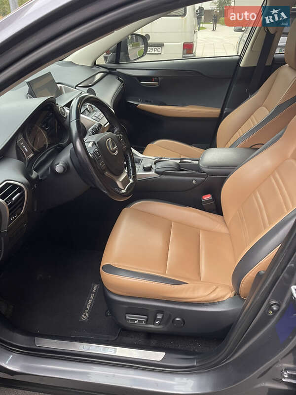 Позашляховик / Кросовер Lexus NX 2015 в Києві