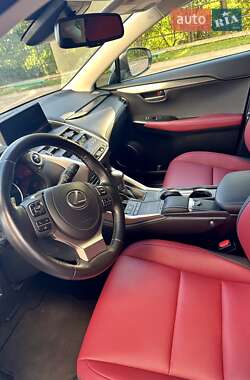 Позашляховик / Кросовер Lexus NX 2021 в 