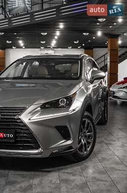 Внедорожник / Кроссовер Lexus NX 2018 в 