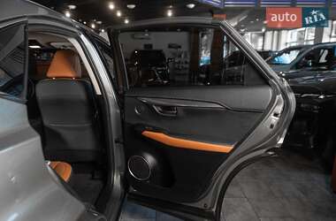 Внедорожник / Кроссовер Lexus NX 2018 в 