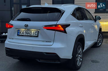 Позашляховик / Кросовер Lexus NX 2015 в 
