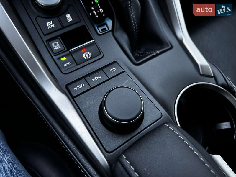 Внедорожник / Кроссовер Lexus NX 2015 в Киеве